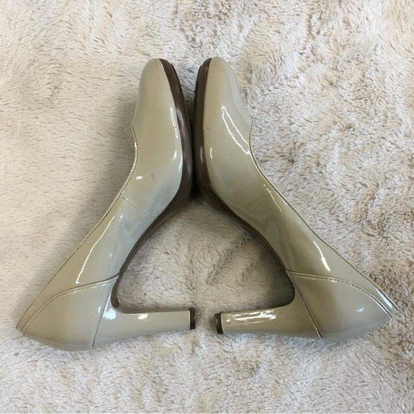 Anne Klein AK7 Codie Nude Faux Patent Pumps Size 9 - Picture 6 of 12